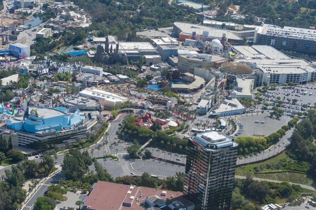 Skyhill Oasis With Hot Tub Walk To Universal Hébergement de vacances Los Angeles