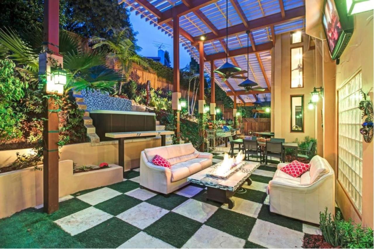 Hébergement de vacances Skyhill Oasis With Hot Tub Walk To Universal *